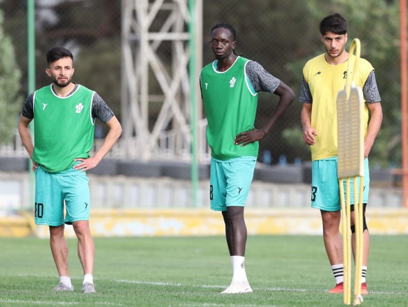 پیکان با تمام قوا به مصاف پرسپولیس میرود