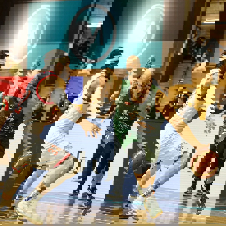 1709556