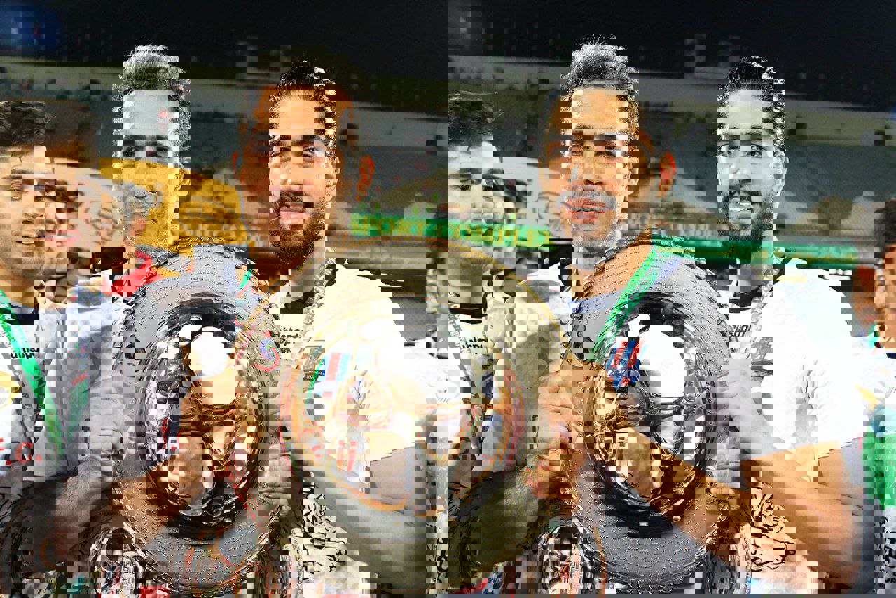 1709526