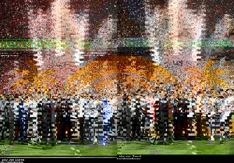 1709623