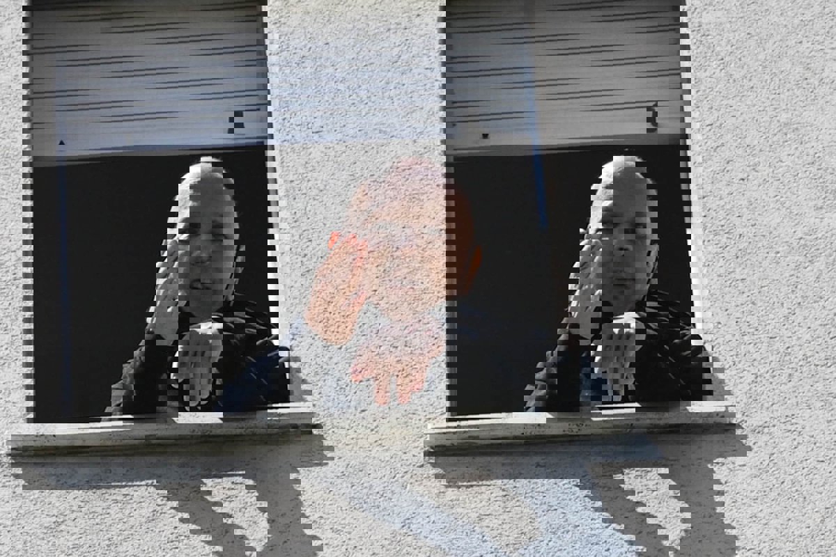 1709859