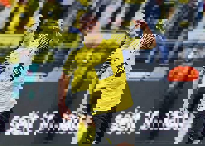 1709993