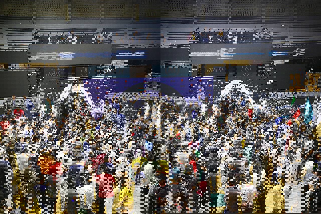 1710300