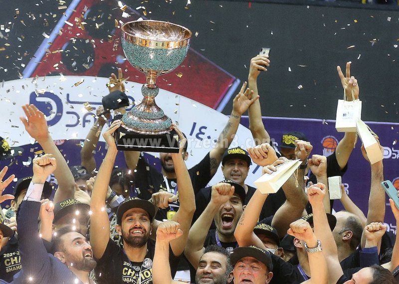 دعوت ویژه ستاره بسکتبال از پرسپولیس و استقلال!