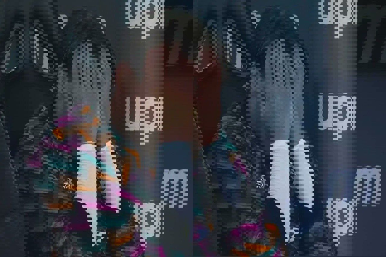1711557