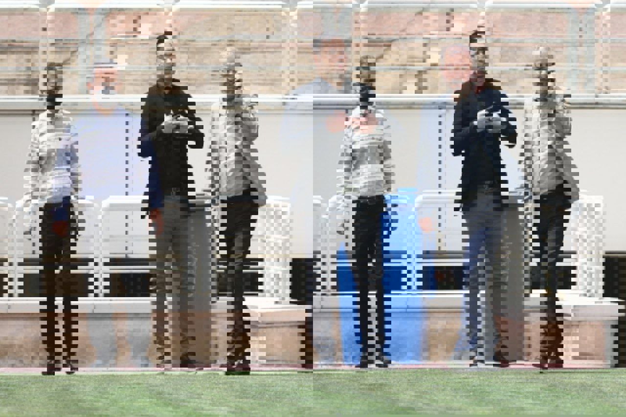1711828