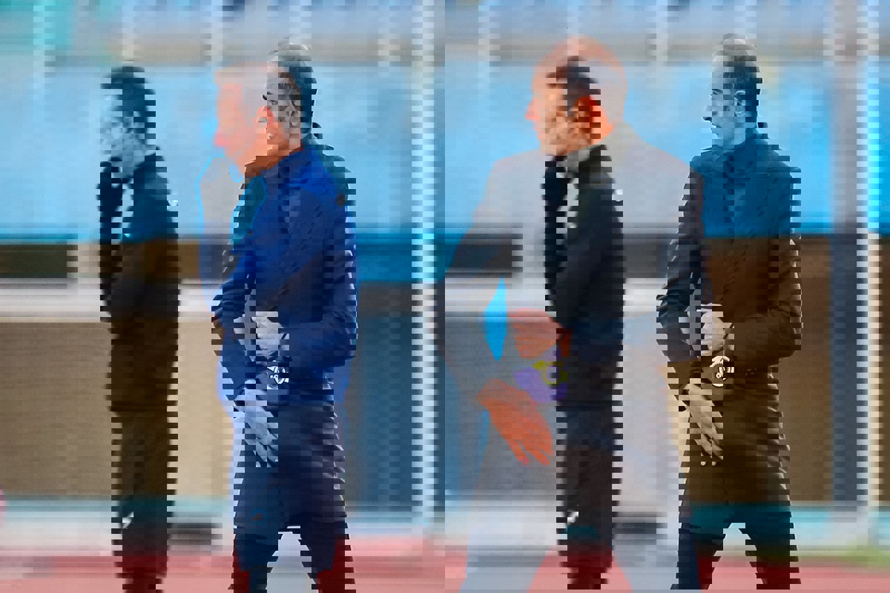 1711842