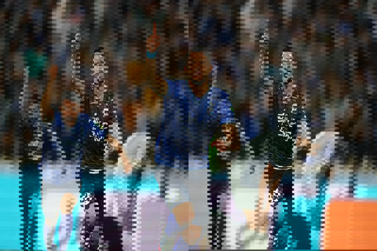 1712392