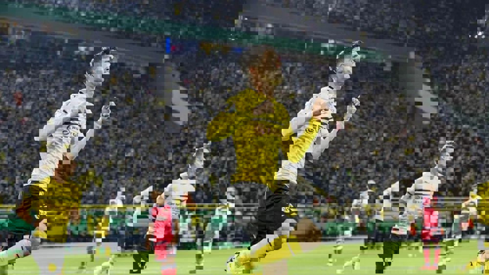 1712558