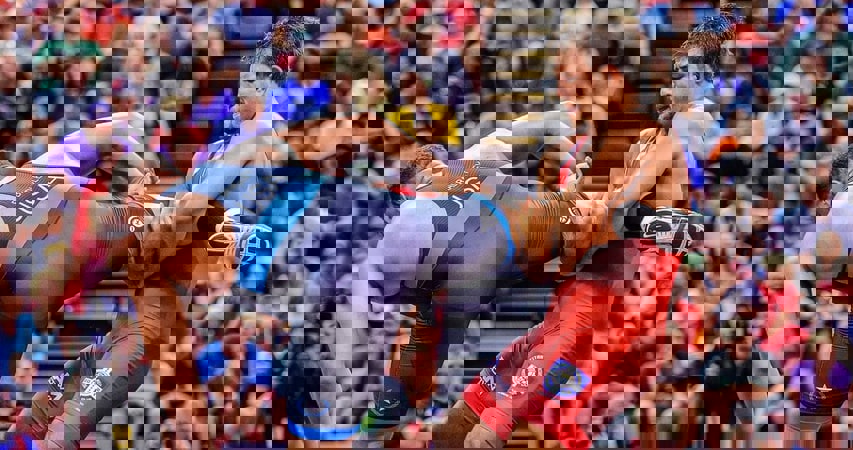 1712589
