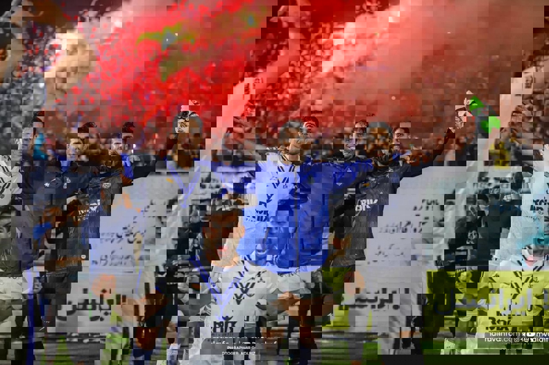 1712604