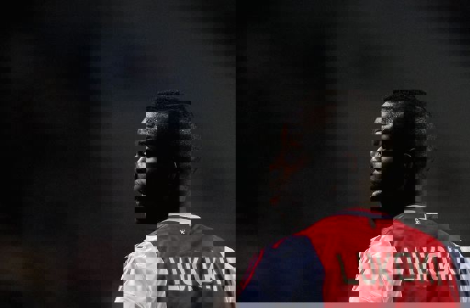 1712611