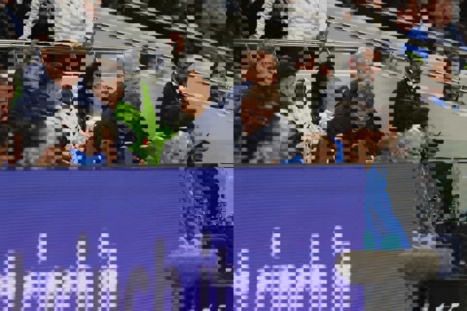 1712966