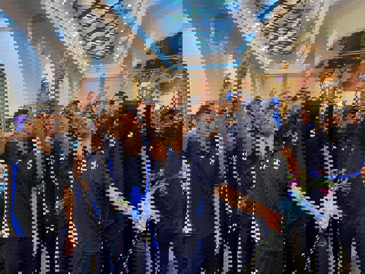 1713604