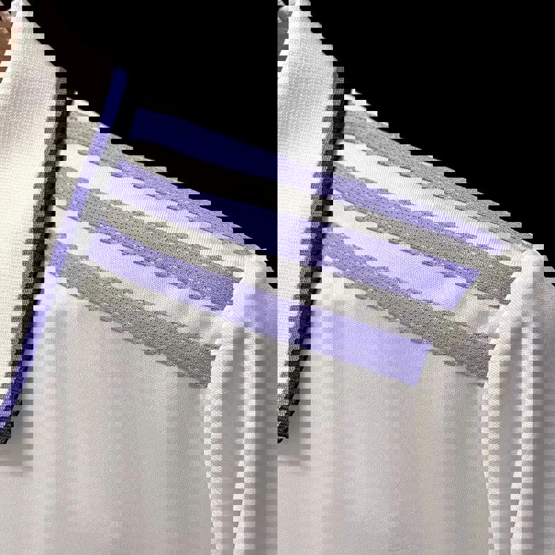 1713868