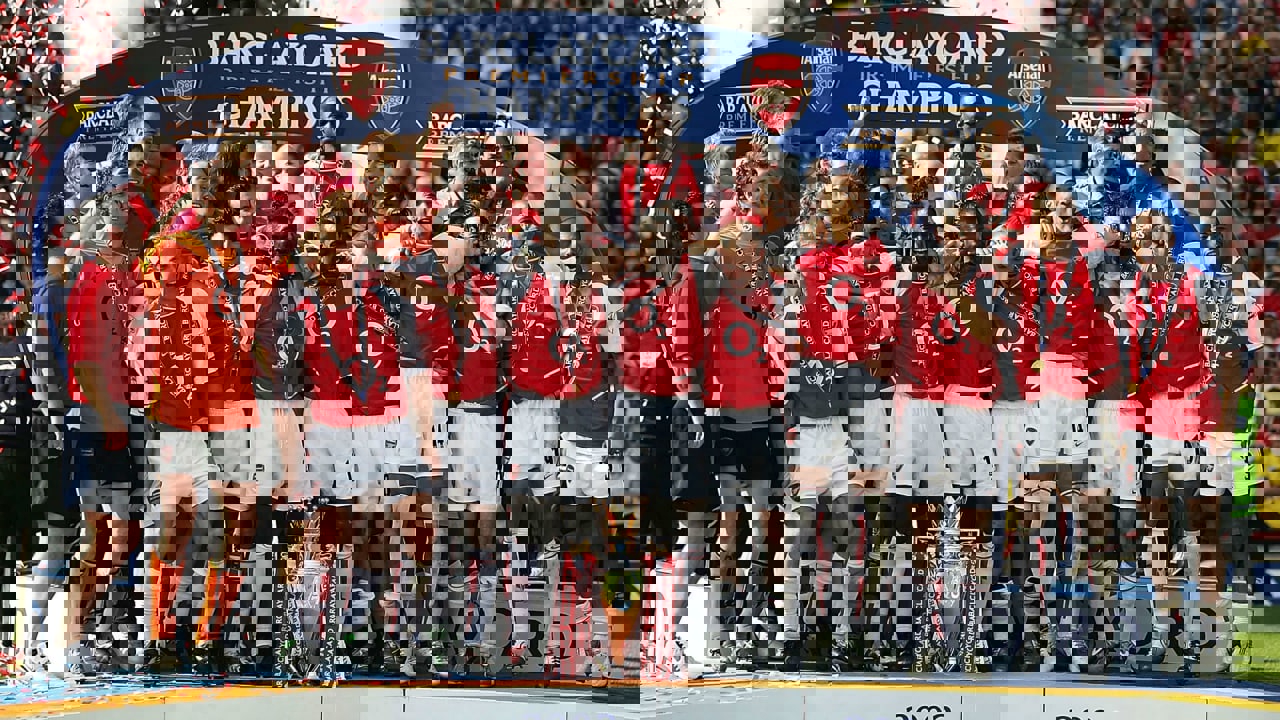 1713884