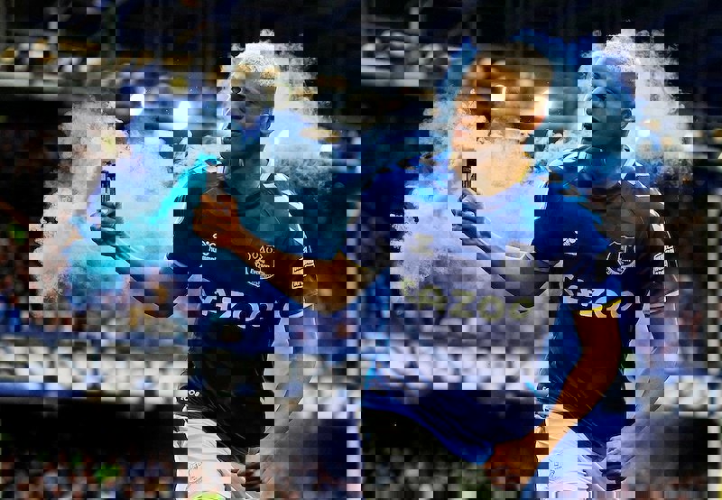 1713995