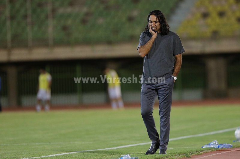 پاسخ حسینخانی به درخواست تمدید قرارداد