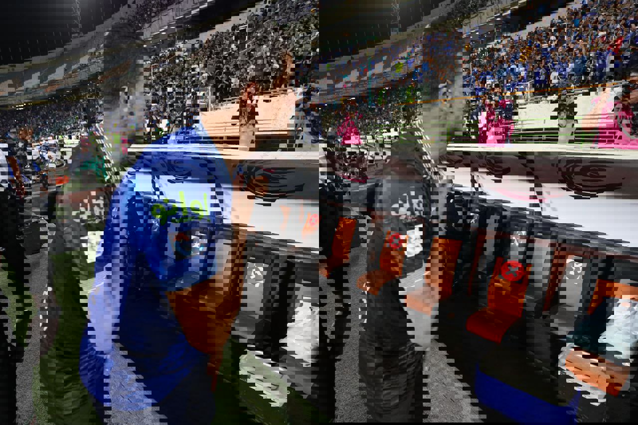 1714807