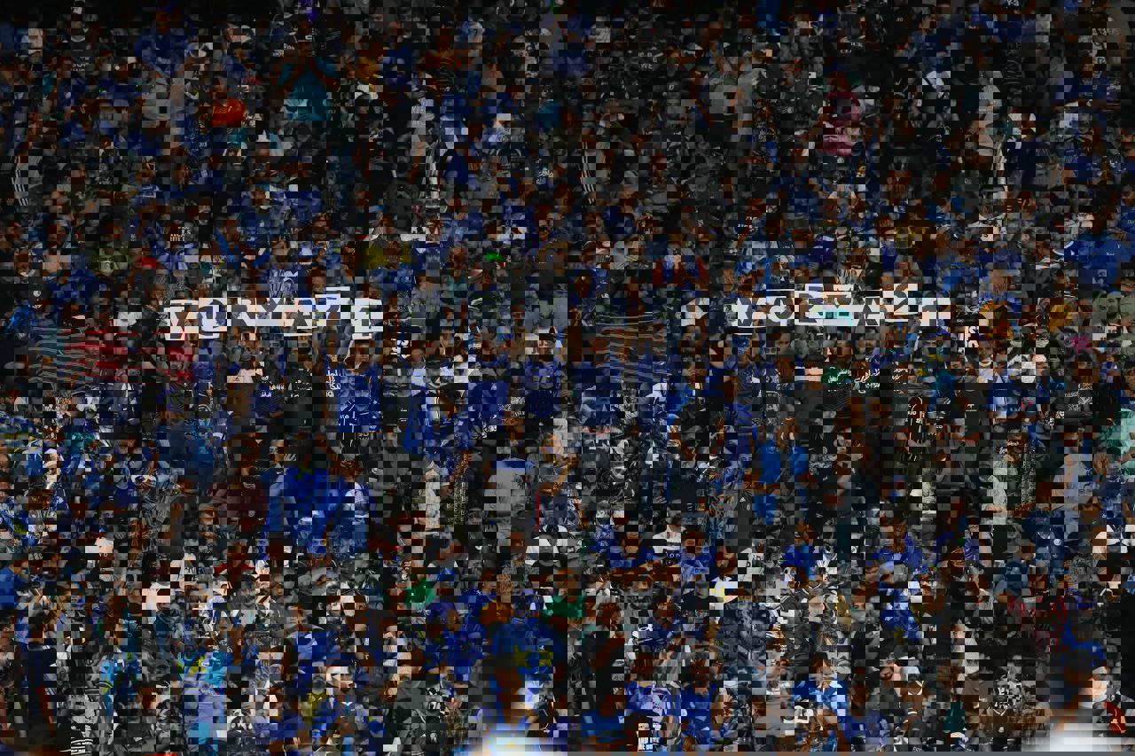 1714808