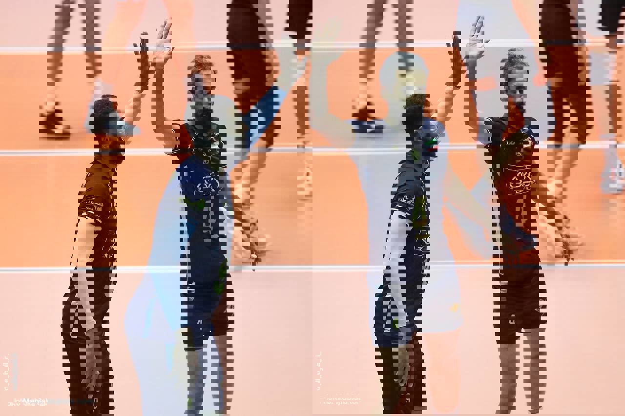 1714698