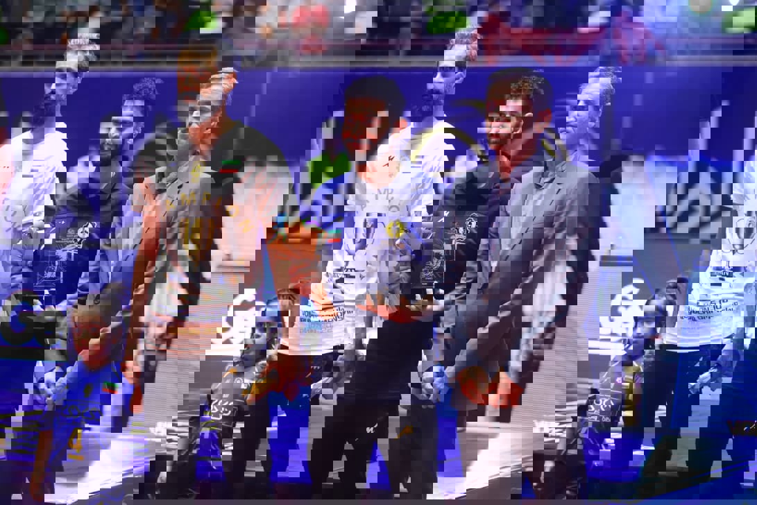 1715122