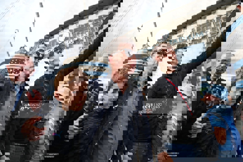 1715675