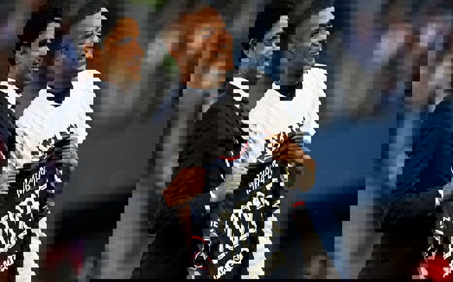 1715406