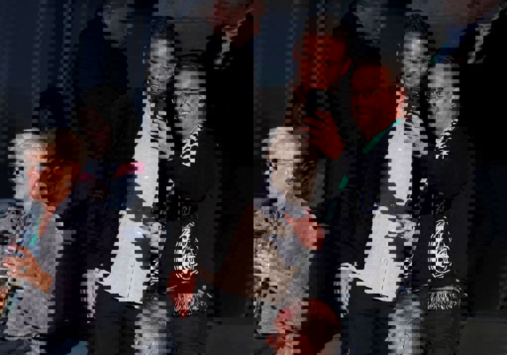 1715521