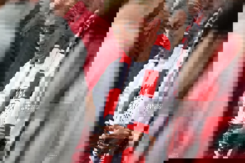 1715553