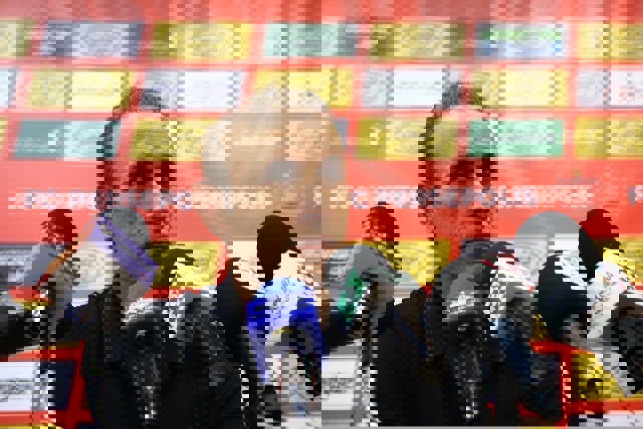 1715862