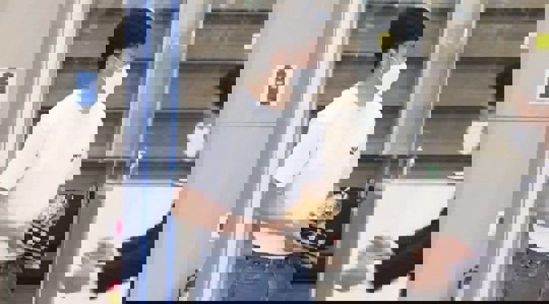 1716426