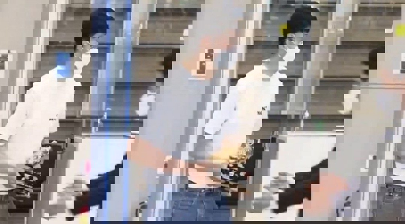 1716426