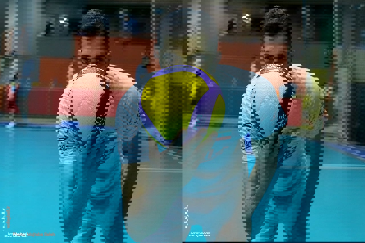 1716400