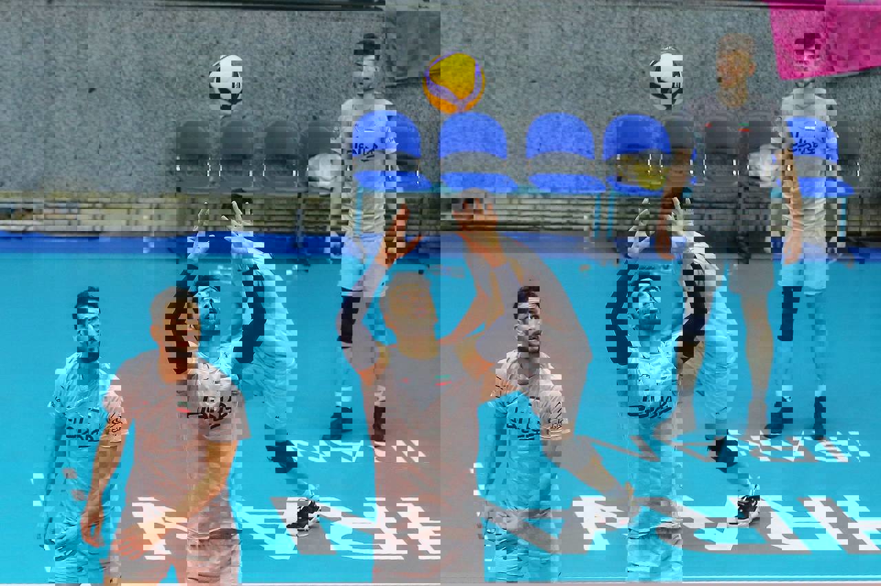 1716541