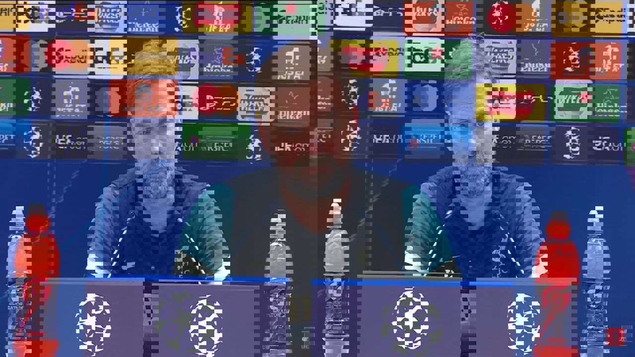 1716479