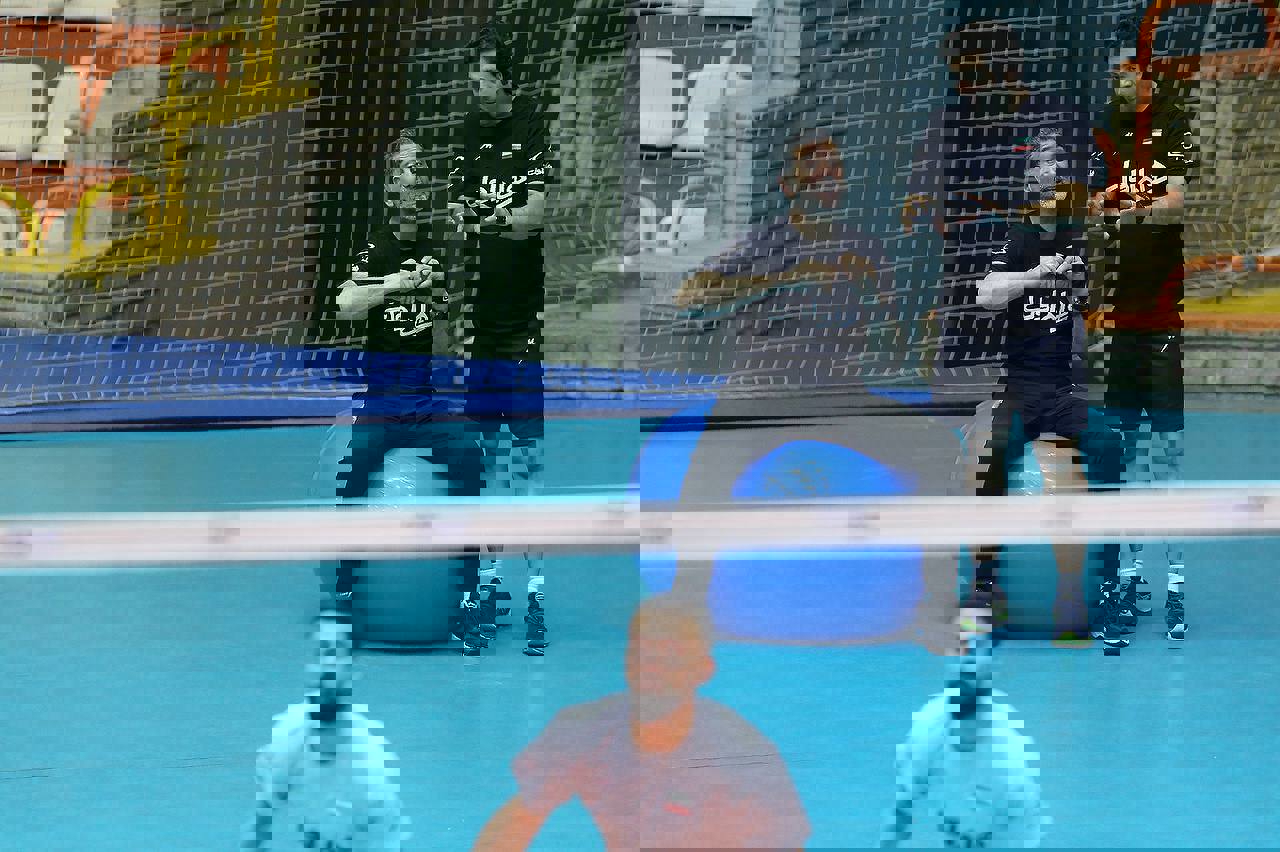 1716540