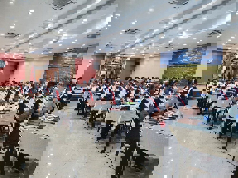 1716525