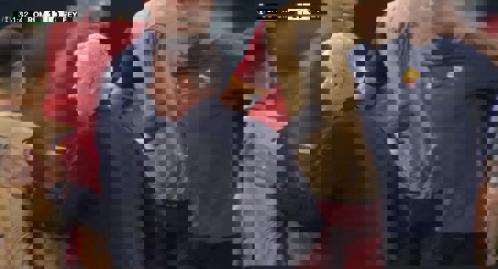 1716558