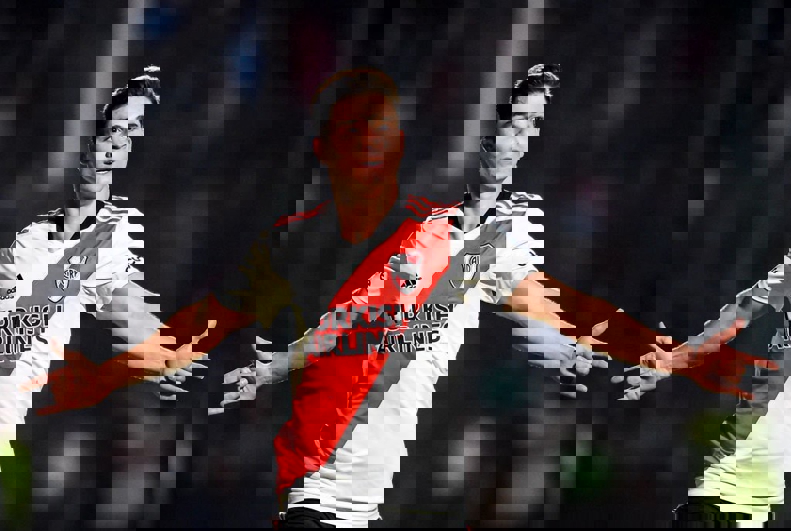 1716648