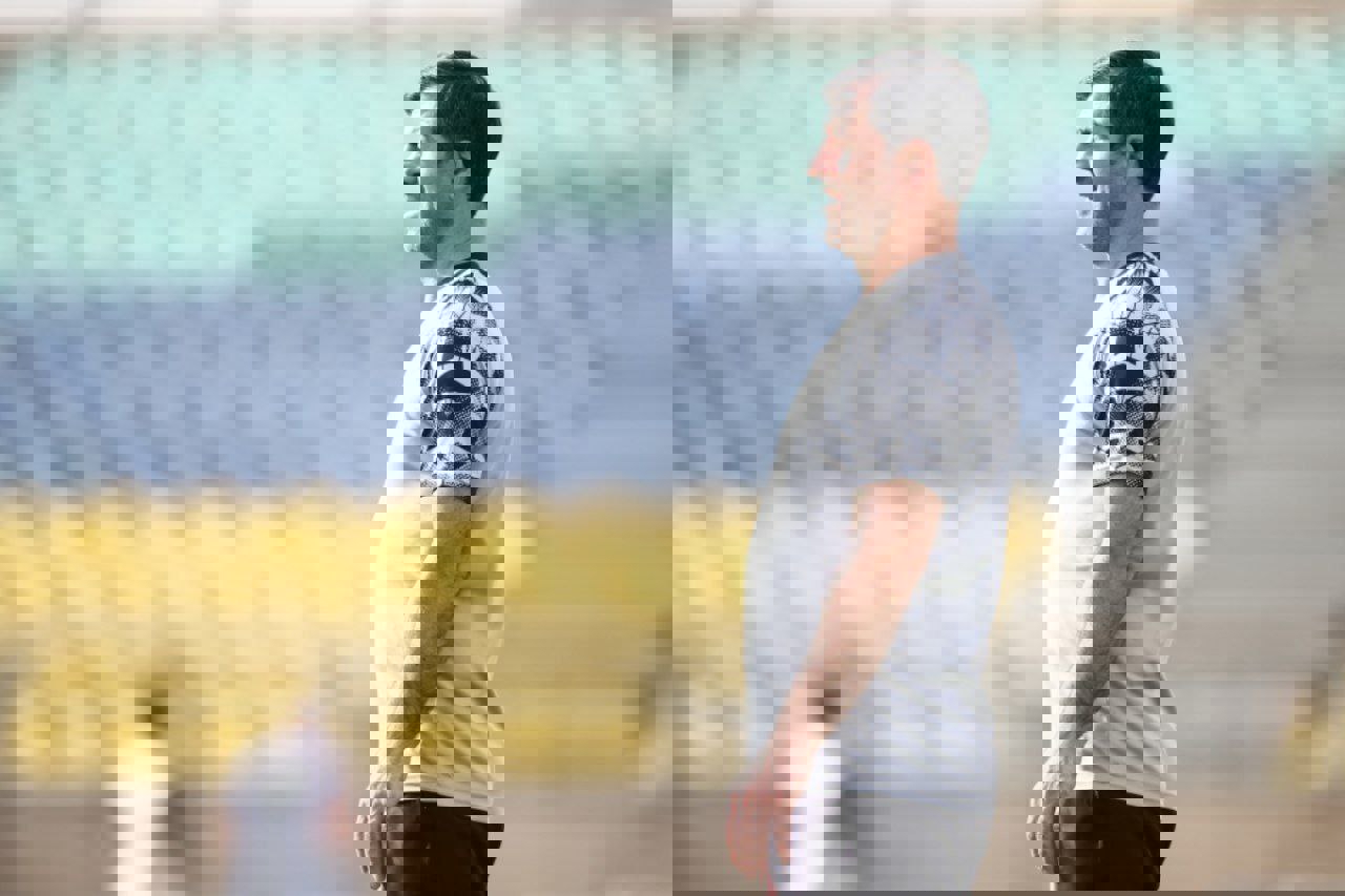 1716737