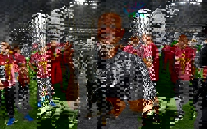 1716837