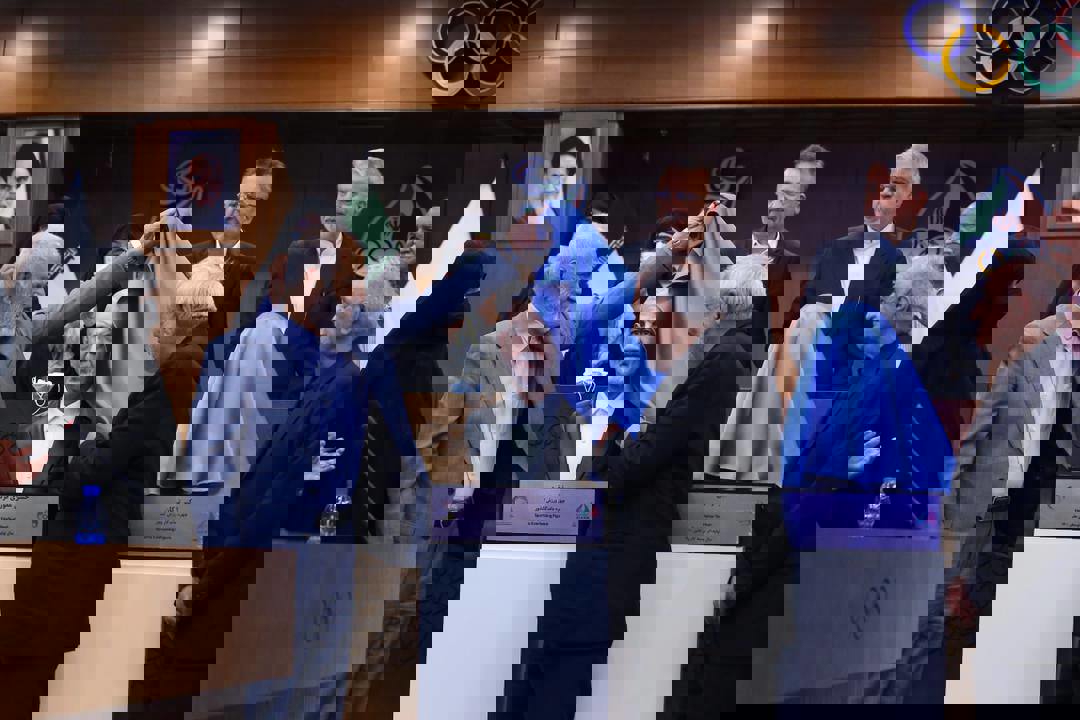 1717468