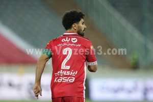 عالیشاه: با پرسپولیس قرارداد دارم