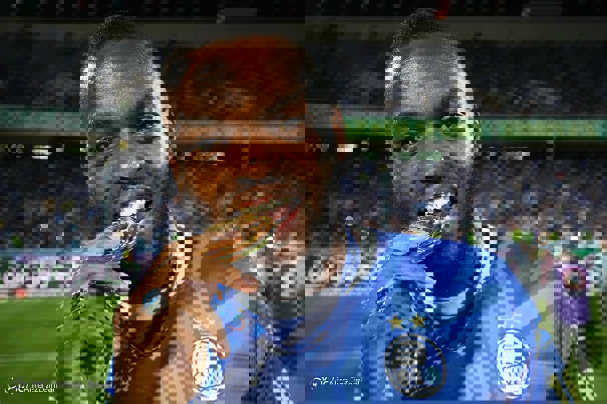 1718184