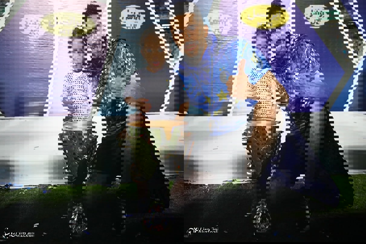 1718183