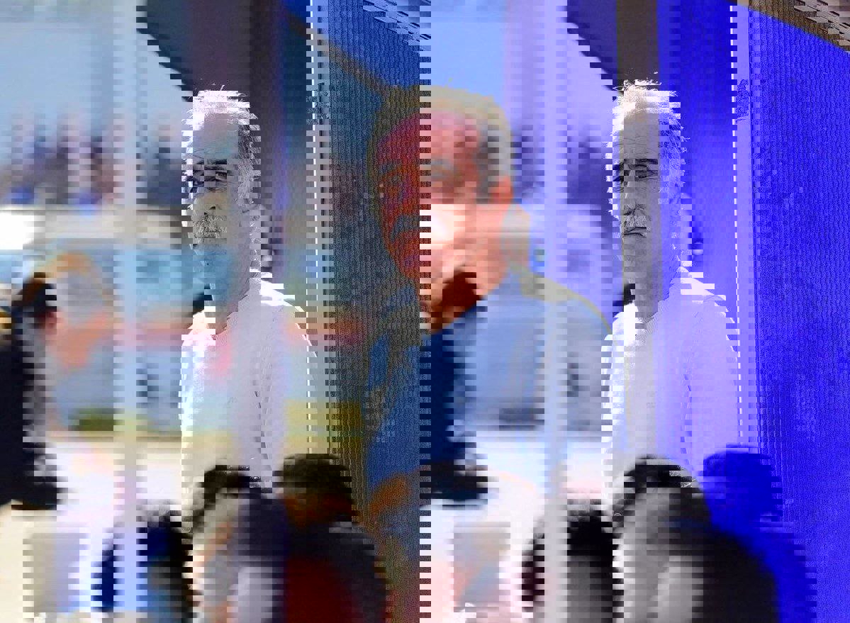 1718681