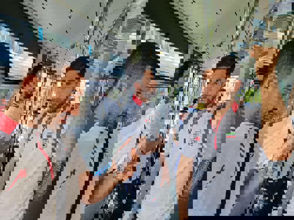 1718812