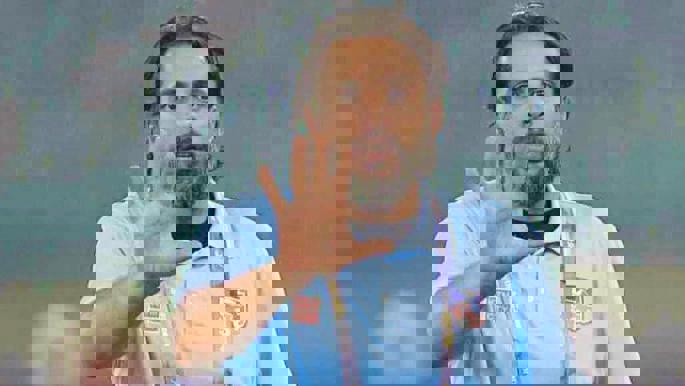 سکته قلبی مربی کویتی در کنار زمین مسابقه