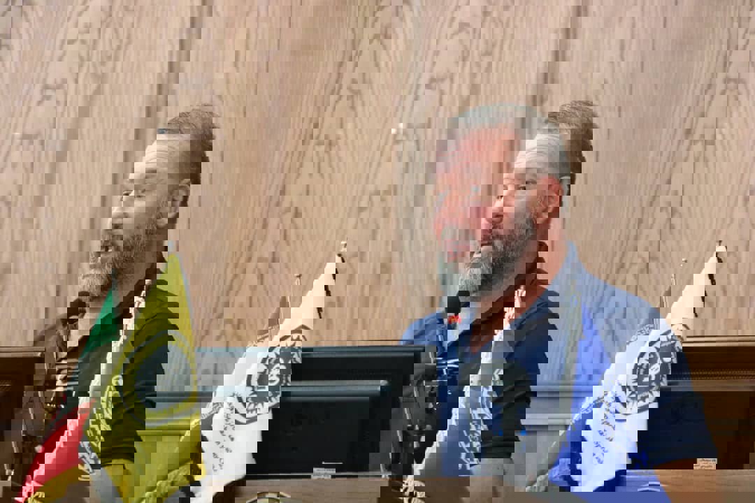 1721604